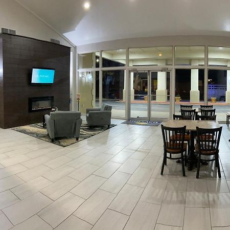 Days Inn By Wyndham Eastland ภายนอก รูปภาพ