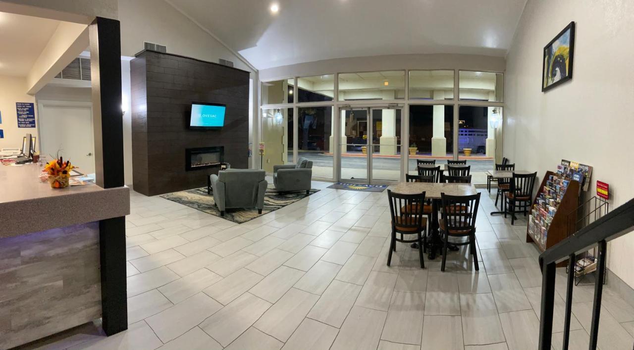 Days Inn By Wyndham Eastland ภายนอก รูปภาพ